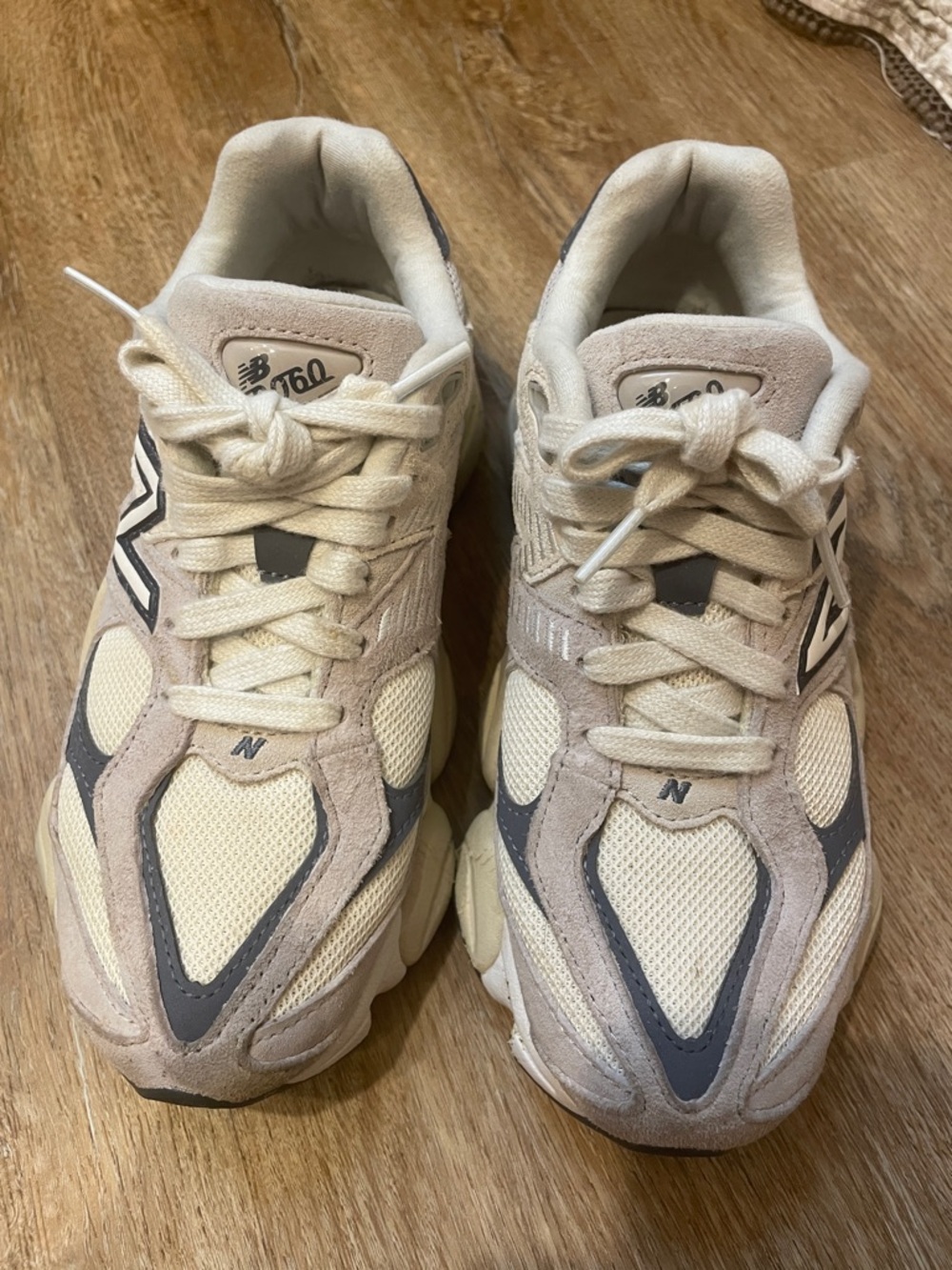 New Balance Cream & Gray 760 Athletic Sneakers